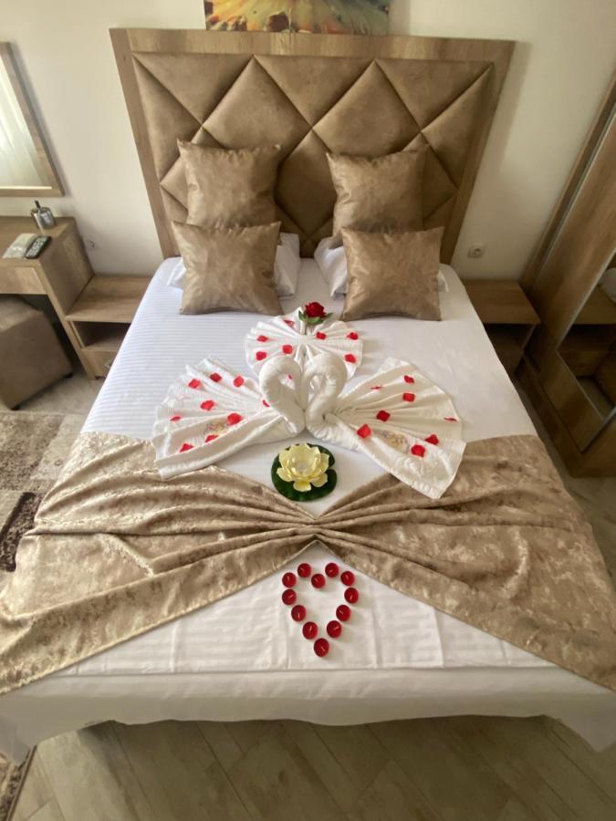 Apartments Gusar Улцин Екстериор снимка