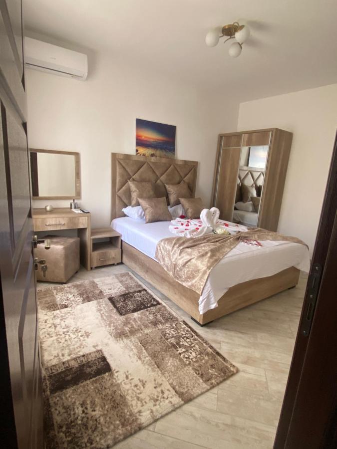 Apartments Gusar Улцин Екстериор снимка